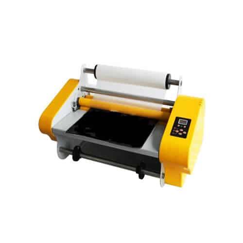 UNITOME LM 35 laminasyon makinesi, kompakt tasarımı ve kullanımı kolay arayüzü ile dikkat çekiyor.