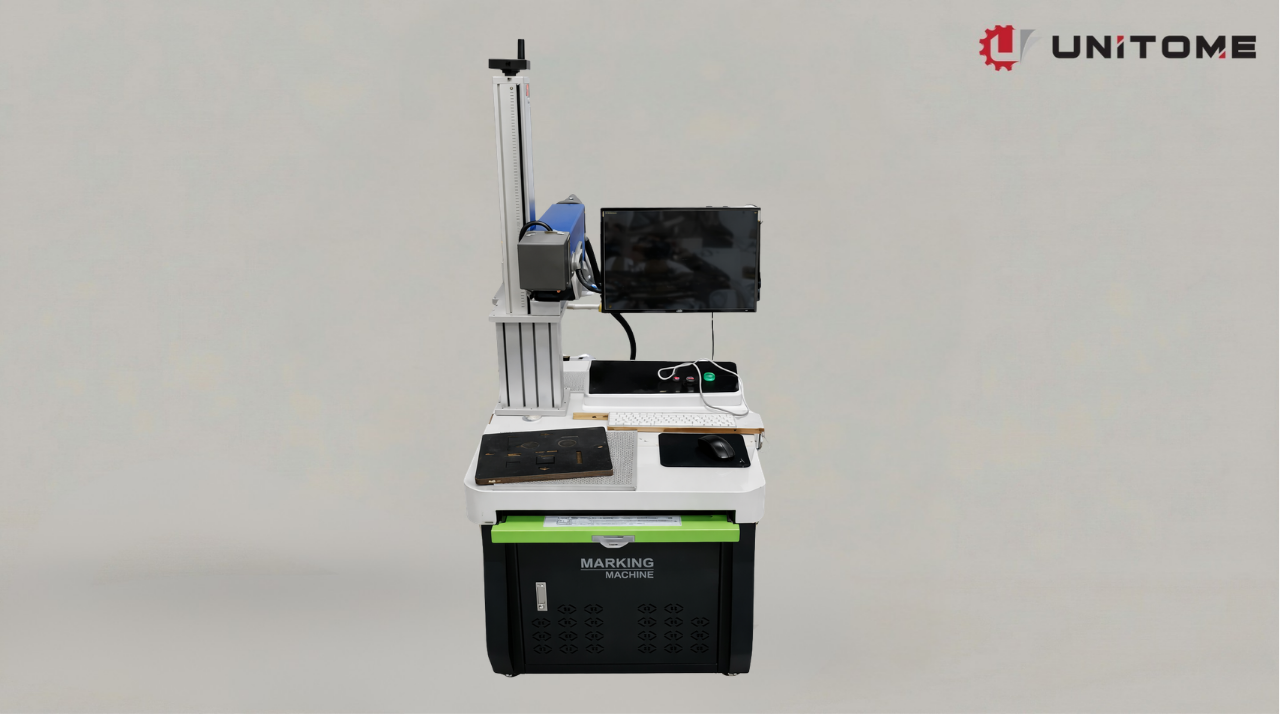 Unitome lazer markalama makinesi. "MARKING MACHINE" yazısı görülüyor.